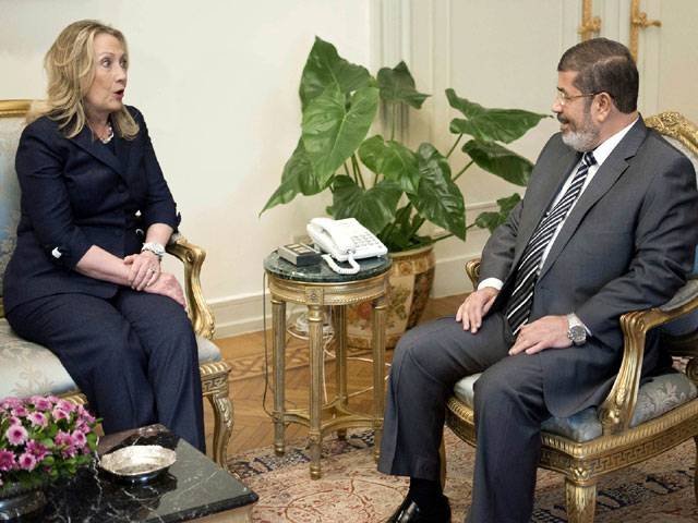 Hillary reaffirms support for Egypt democratic transition