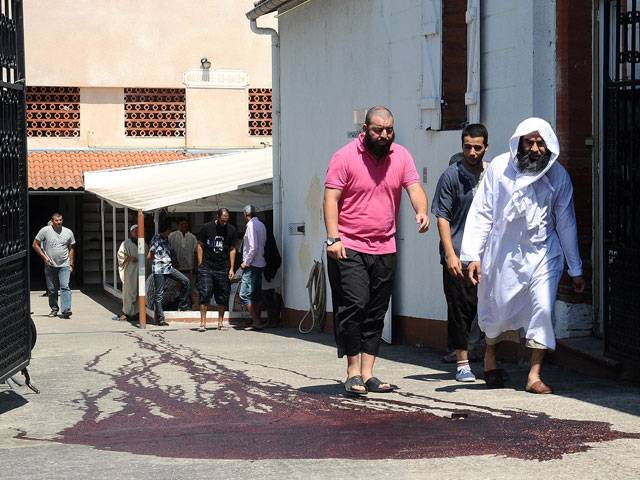 Muslim outrage after French mosque desecration