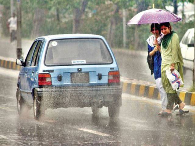 City receives scattered rains