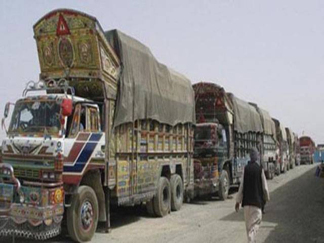 Pak, Afghan FMs review transit trade 