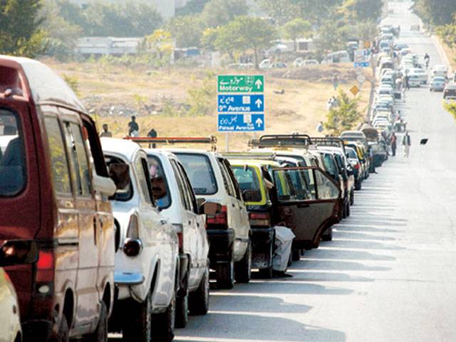 Motorists the real sufferers of CNG price controversy