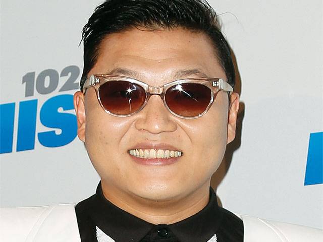 PSY sorry over anti-US comments 