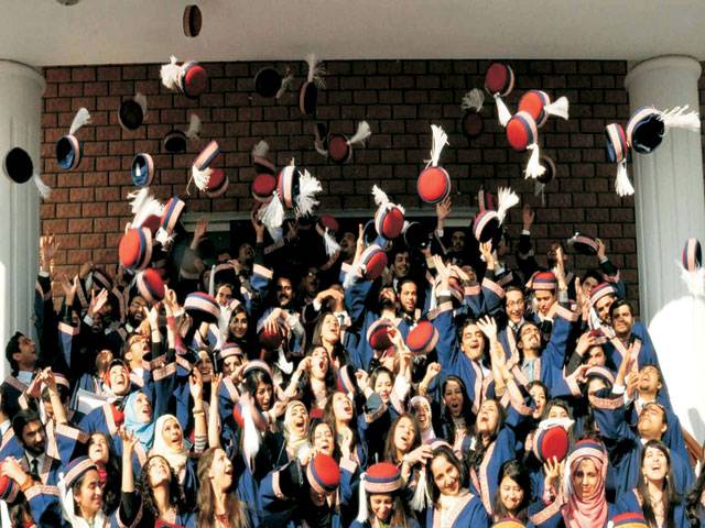 94 conferred MBBS degrees in SCM convocation