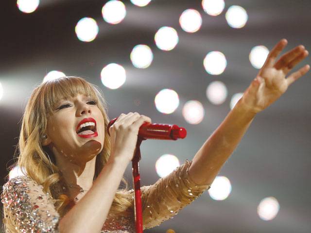 Taylor Swift’s ‘Red’ tops Billboard chart