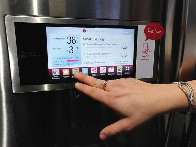 Smart refrigerator runs apps for shopping lists, recipes