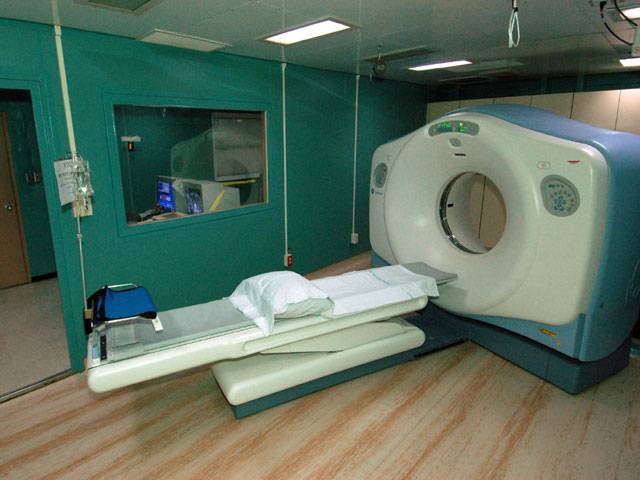 Hospital CT scan machine repair demanded