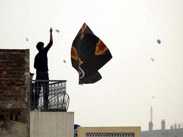 Dist admin in no mood to curb kite flying
