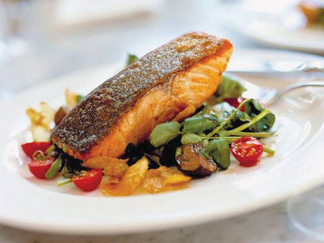 Eating fish in old age ‘can extend life’ 