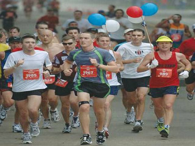 Marathon runners disqualified after wrong turn