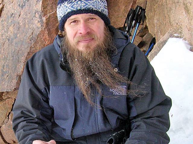 Russian climber dies on Everest