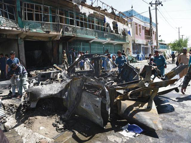 Bomber hits Nato convoy in Kabul