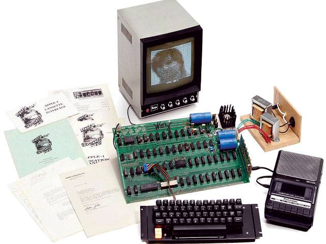 Apple 1 from 1976 sells for $650k 