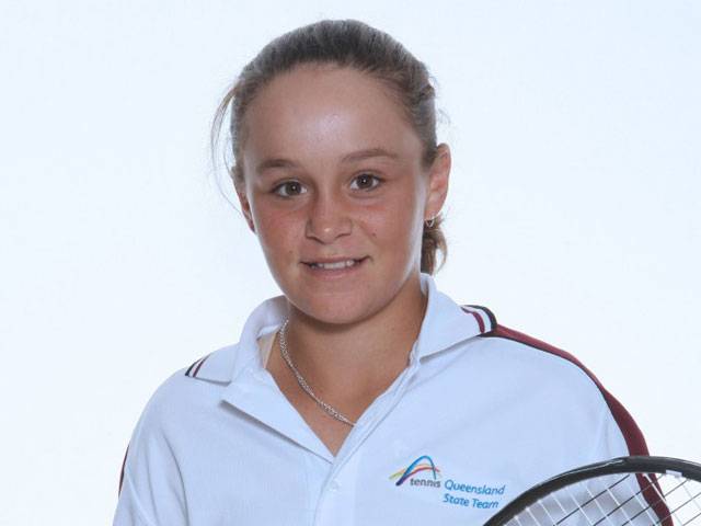 Phone rings hot for Aussie teen Barty 