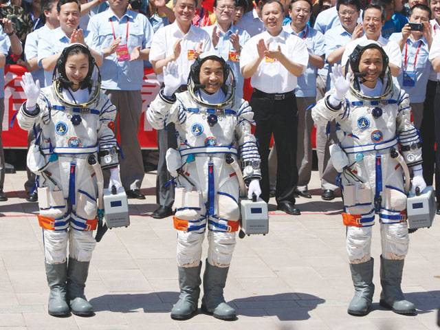 China launches longest-ever manned space mission
