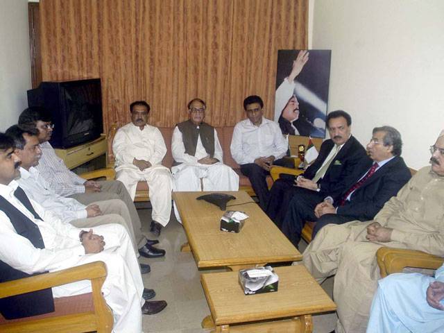 PPP invites MQM to join Sindh govt 