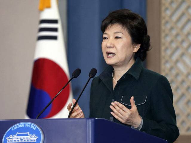 S Korea president flags risks in engaging North