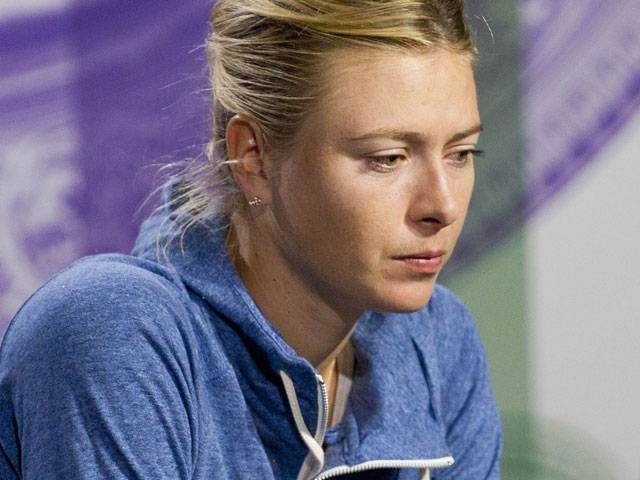 Sharapova crashes on injury-hit black day