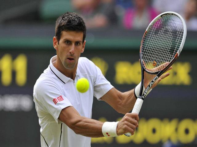 Djokovic, Serena move into Wimbledon last-16