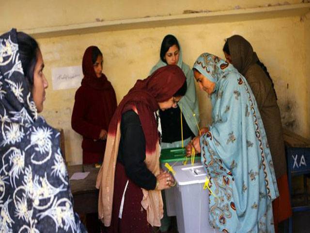 No woman cast vote at 500 polling stations
