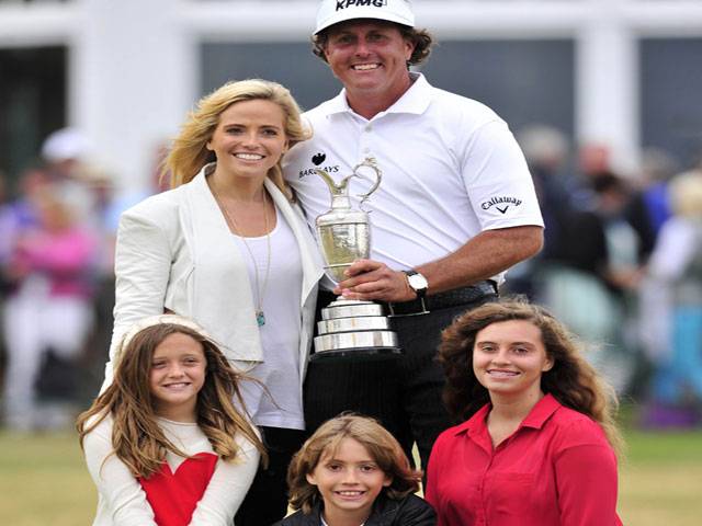 Mighty Mickelson wins Open at last