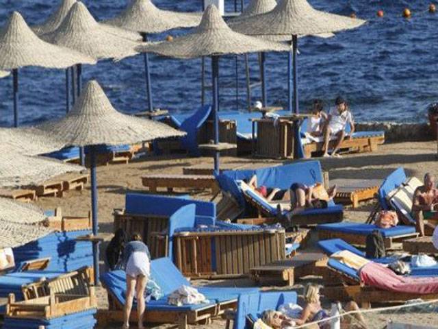 Egypt tourism faces meltdown as security fears mount 