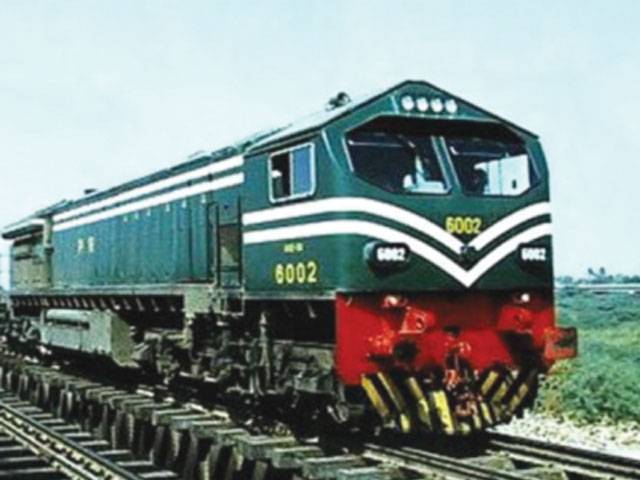 Railway ministry cancels locomotives order from China