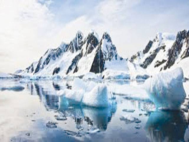 Arctic ice volume ‘hits new low’ 