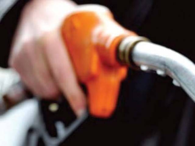 Oil dealers assured of up to Re1/litre extra margin