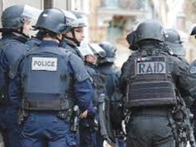 France arrests Paris woman for Qaeda links