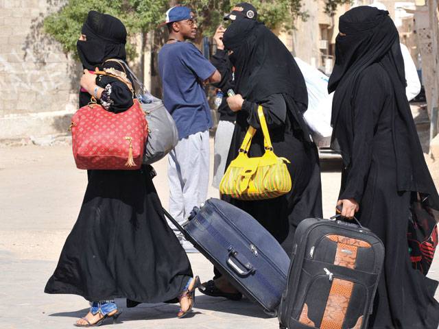 Illegal migrants in KSA surrender after deadly riots 