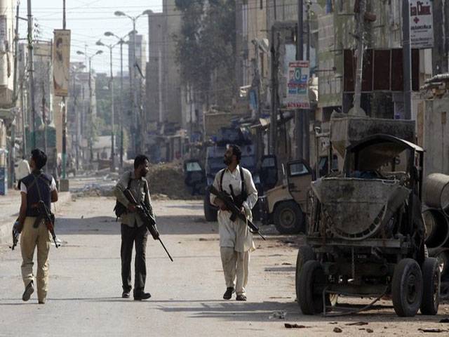 2 cops among 7 killed in Karachi