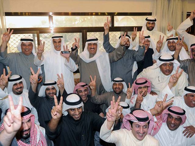 Kuwait court frees 70 activists, ex-MPs 