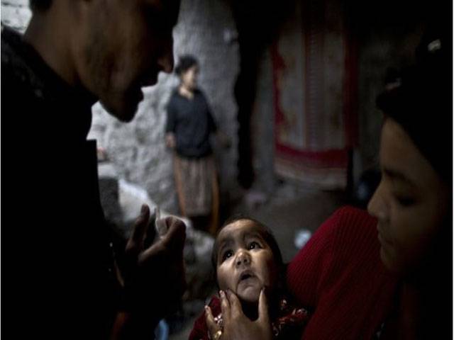 Attacks on polio teams kill 3