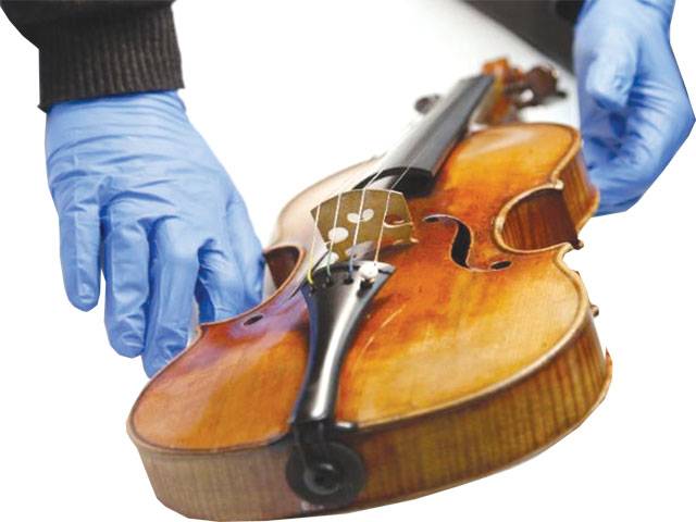 Once-stolen Italian violin sells for £1.3m