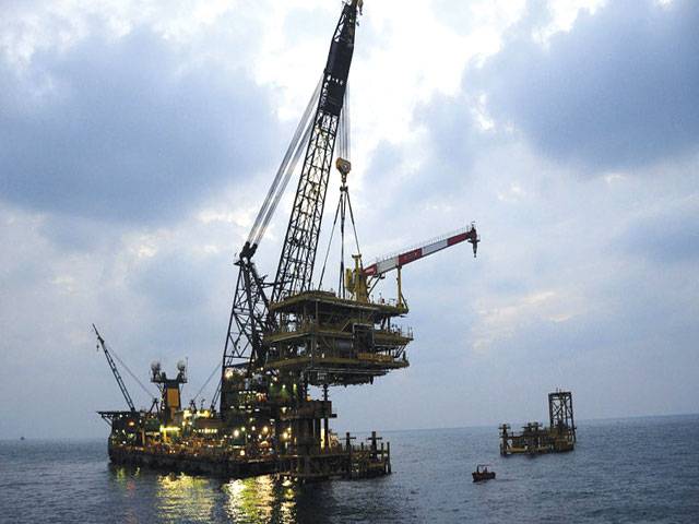 3 Asian workers dead as Saudi offshore platform sinks