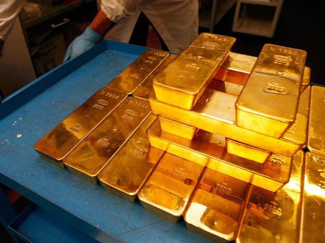 Gold set for biggest loss in 30 years