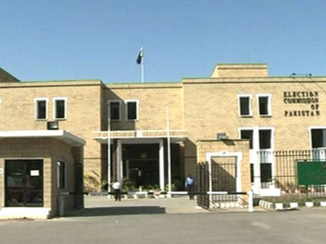 Dr Atta moves IHC for appointment of permanent HEC chief