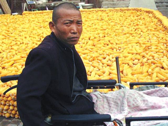 Chinese farmer who severed own leg