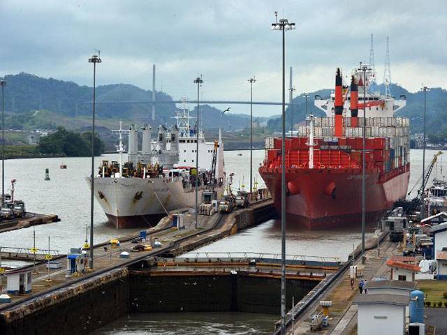 Panama president warns Spain, Italy over canal row