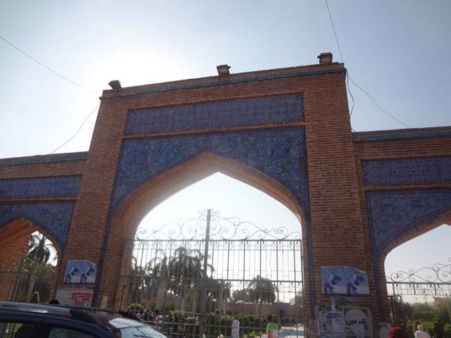 Shah Jahan Mosque- A magnificent heritage in neglect