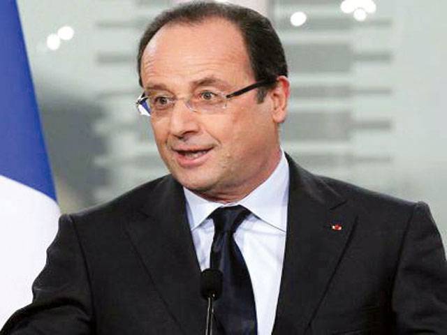 ‘Hollande ‘affair’ will overshadow policy shift’