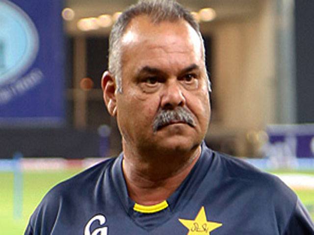 Misbah happy at coach Whatmore\'s winning farewell