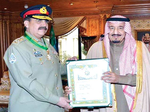 Gen Raheel conferred award in Saudi Arabia