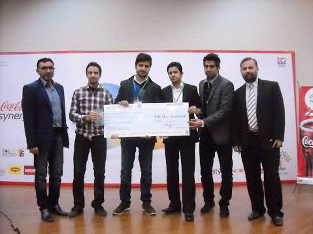 UMT wins 1st position in business schools competition