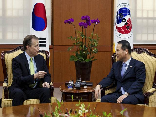 North, South Korea hold rare high-level talks