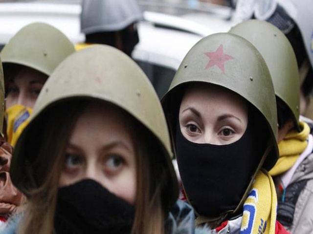 Ukraine protesters offer goodwill gesture 