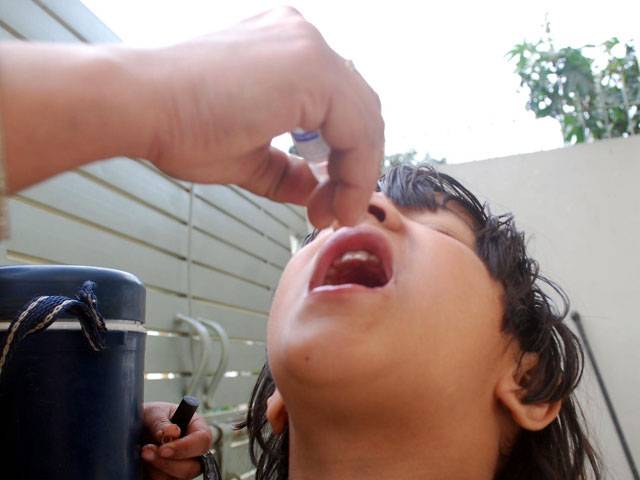 Four levies men, 2 polio workers recovered