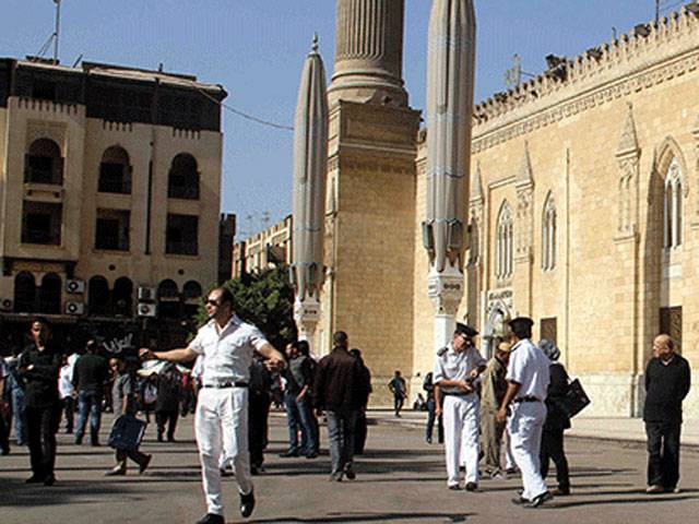 Egypt tightens grip on mosques to curb dissent