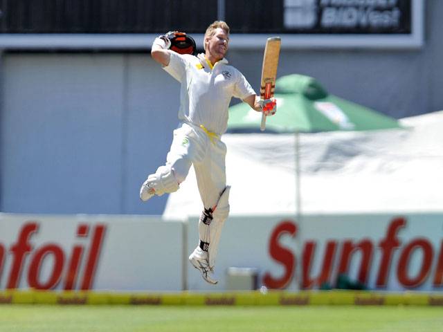 South Africa on ropes after Warner thrashing