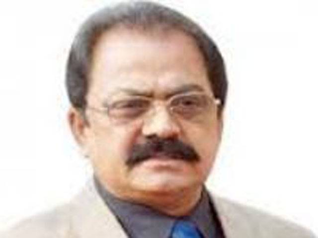 Shujaat may return to PML-N, says Sanaullah
